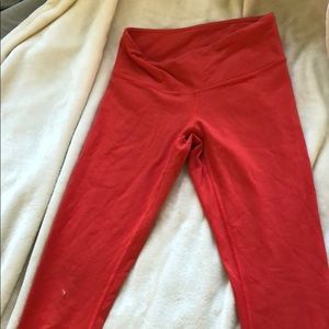 Lululemon coral wunder under crop